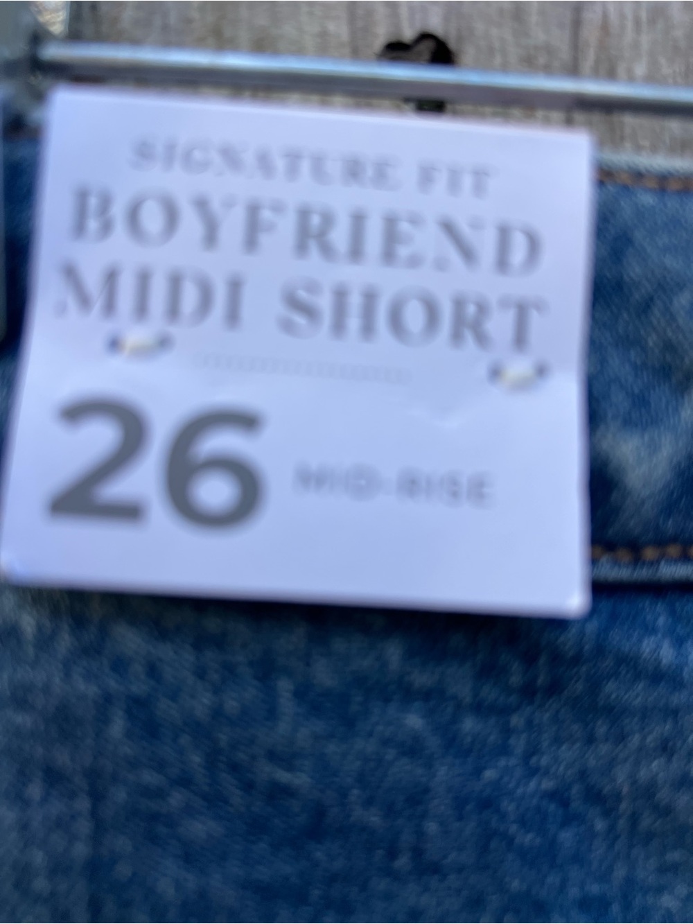 LANE BRYANT Mid Rise Boyfriend Denim Shorts Cuffed Stretch Women’s 26 NWT NEW - Picture 10 of 11